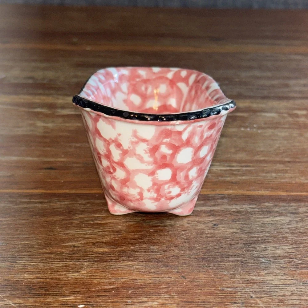 Vintage ENESCO IMPORTS JAPAN Ceramic BATHTUB Pink/White SPONGEWARE Soap Dish